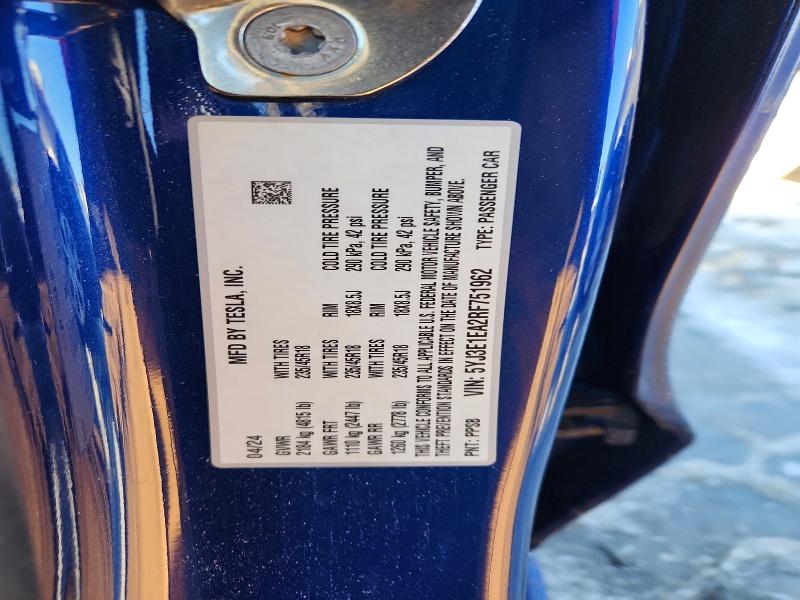 Продажа на аукционе авто 2024 Tesla Model 3, vin: 5YJ3E1EA2RF751962, номер лота: 76629755