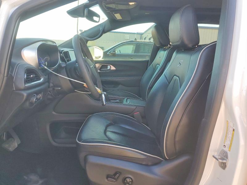 77780335 :رقم المزاد ، 2C4RC1S72NR215939 vin ، 2022 Chrysler Pacifica مزاد بيع