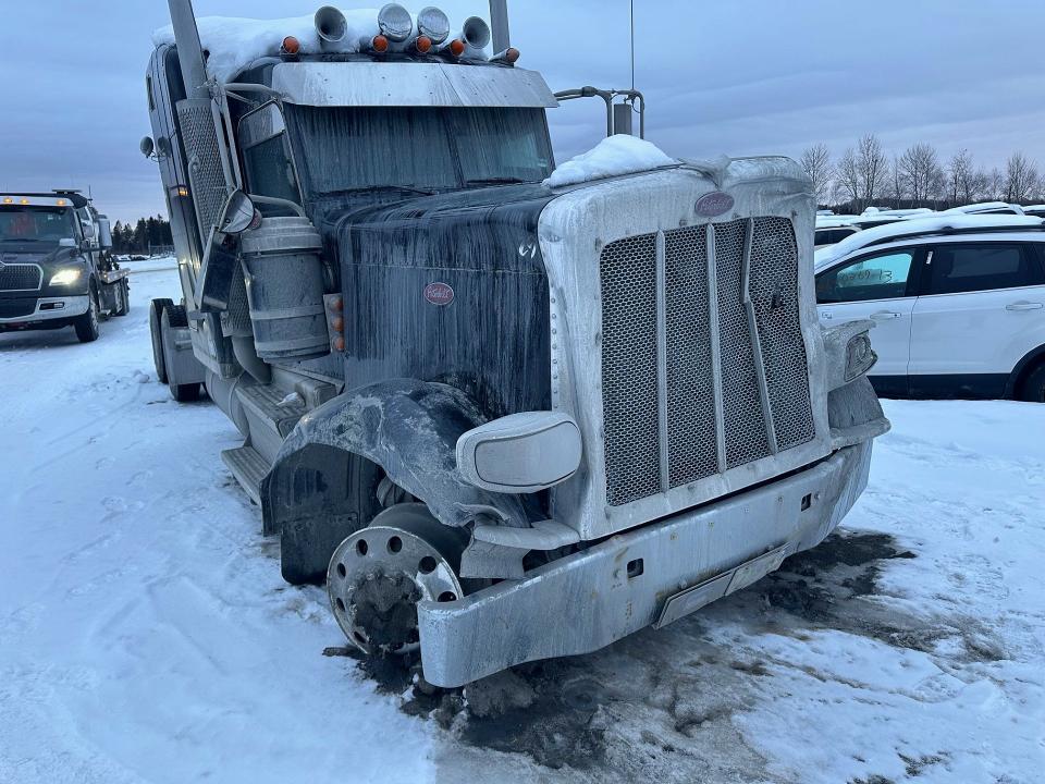 Продаж на аукціоні авто 2022 Peterbilt 389, vin: 1XPXD49X6ND777615, номер лоту: 73991175