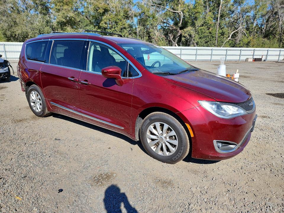Продажа на аукционе авто 2019 Chrysler Pacifica, vin: 2C4RC1BG5KR665421, номер лота: 78325905