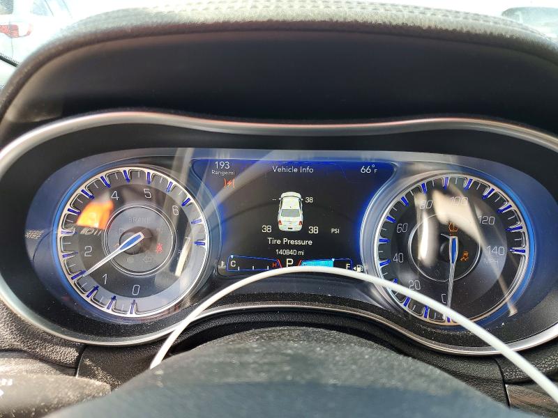 Продажа на аукционе авто 2017 Chrysler 300, vin: 2C3CCARGXHH521913, номер лота: 79009895