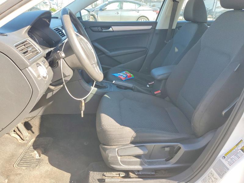 76029285 :رقم المزاد ، 1VWAT7A31FC077736 vin ، 2015 Volkswagen Passat مزاد بيع