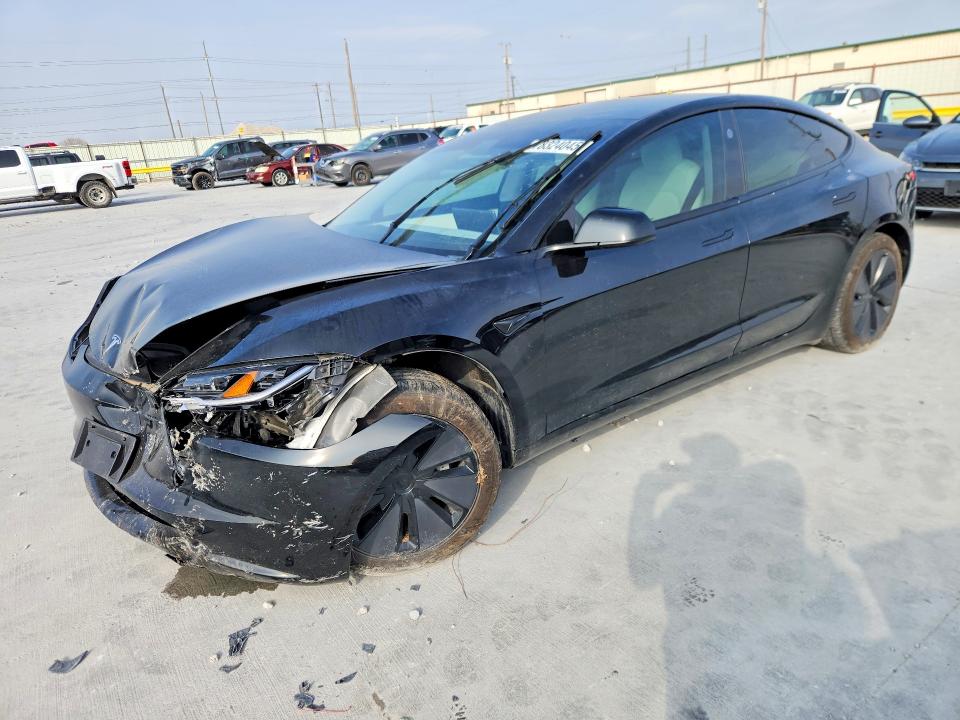 78324045 :رقم المزاد ، 5YJ3E1EA3SF980639 vin ، 2025 Tesla Model 3 مزاد بيع