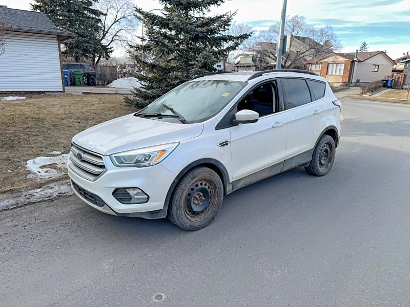 Продажа на аукционе авто 2017 Ford Escape Se, vin: 1FMCU9G98HUD62801, номер лота: 77417215