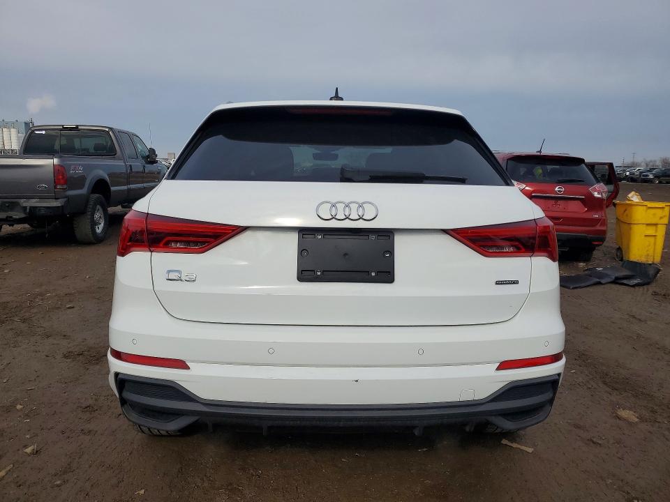 77586665 :رقم المزاد ، WA1DECF37P1113772 vin ، 2023 Audi Q3 مزاد بيع
