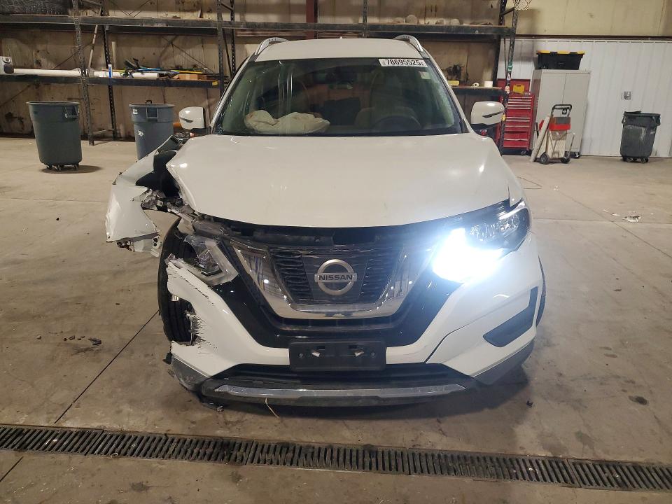 2017 Nissan Rogue მანქანა იყიდება აუქციონზე, vin: KNMAT2MV7HP603530, აუქციონის ნომერი: 78695525