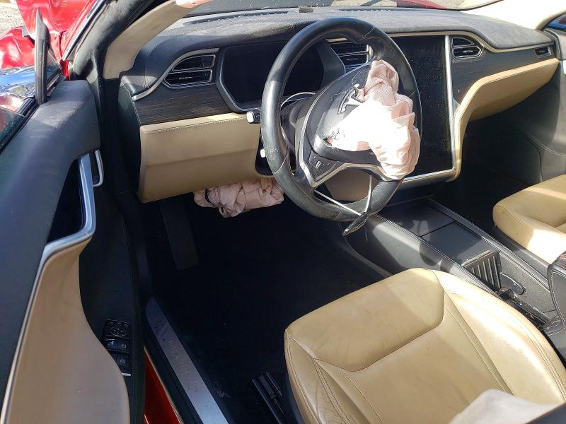 2015 Tesla Model S მანქანა იყიდება აუქციონზე, vin: 5YJSA1H27FFP70191, აუქციონის ნომერი: 77311725