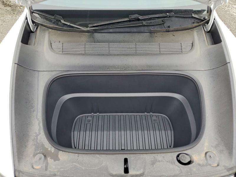 Продажа на аукционе авто 2026 Tesla Model Y, vin: 7SAYGDEEXTA399080, номер лота: 76037035