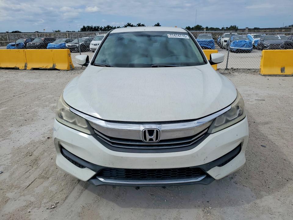 77474715 :رقم المزاد ، 1HGCR2F36HA282054 vin ، 2017 Honda Accord مزاد بيع