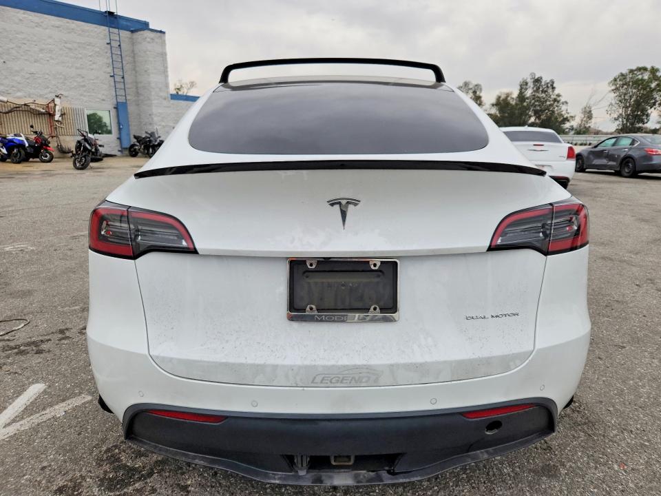 Продажа на аукционе авто 2021 Tesla Model Y, vin: 5YJYGDEE2MF293322, номер лота: 76560675