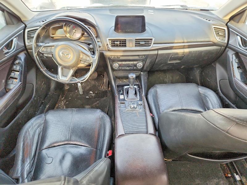 75637925 :رقم المزاد ، JM1BN1W30J1195840 vin ، 2018 Mazda 3 مزاد بيع