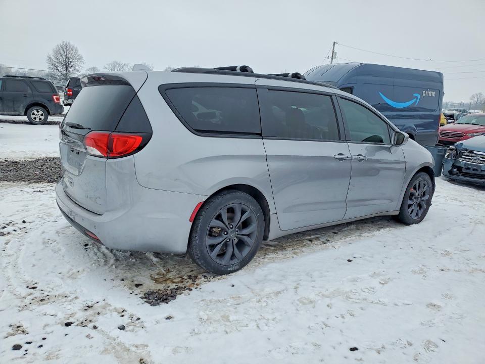 Продажа на аукционе авто 2020 Chrysler Pacifica, vin: 2C4RC1EG6LR122642, номер лота: 76235725