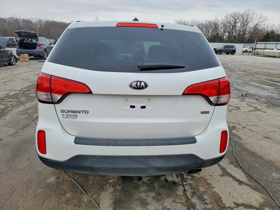 Продажа на аукционе авто 2015 Kia Sorento, vin: 5XYKTCA64FG623757, номер лота: 76747465