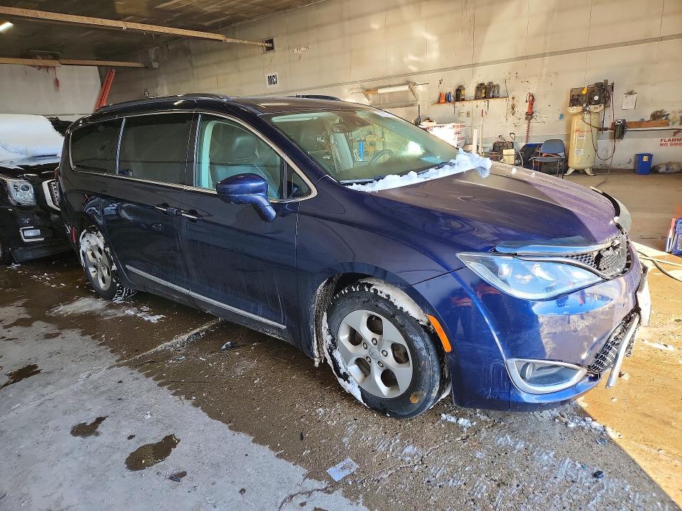 2017 Chrysler Pacifica მანქანა იყიდება აუქციონზე, vin: 2C4RC1EG0HR622500, აუქციონის ნომერი: 73876885