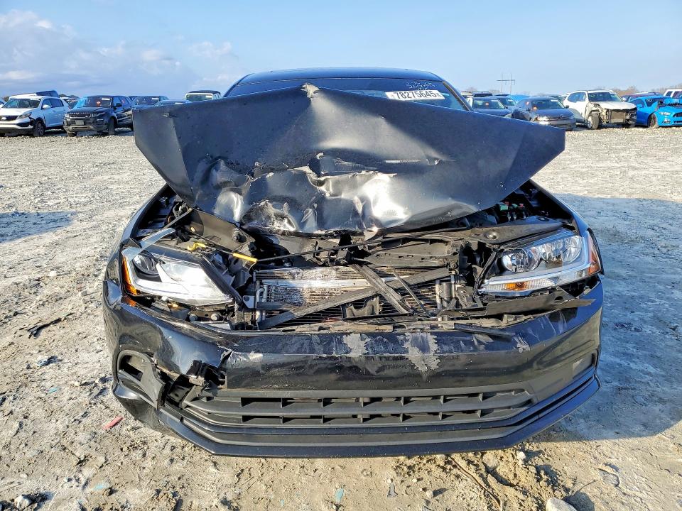 2018 Volkswagen Jetta მანქანა იყიდება აუქციონზე, vin: 3VWD17AJ8JM231044, აუქციონის ნომერი: 78275645