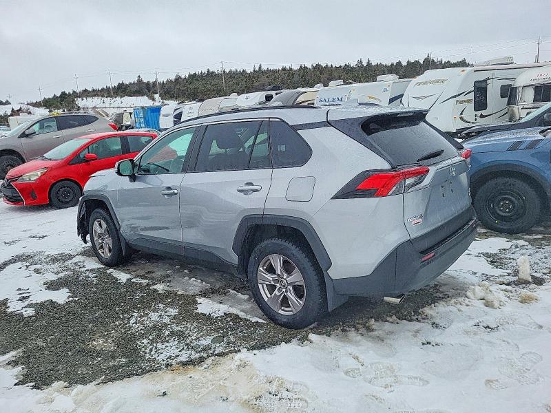 Продажа на аукционе авто 2022 Toyota Rav4, vin: 2T3R1RFV1NW250149, номер лота: 76598485