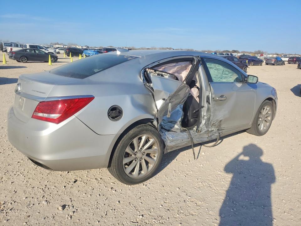 76716755 :رقم المزاد ، 1G4GB5G35GF111426 vin ، 2016 Buick Lacrosse مزاد بيع