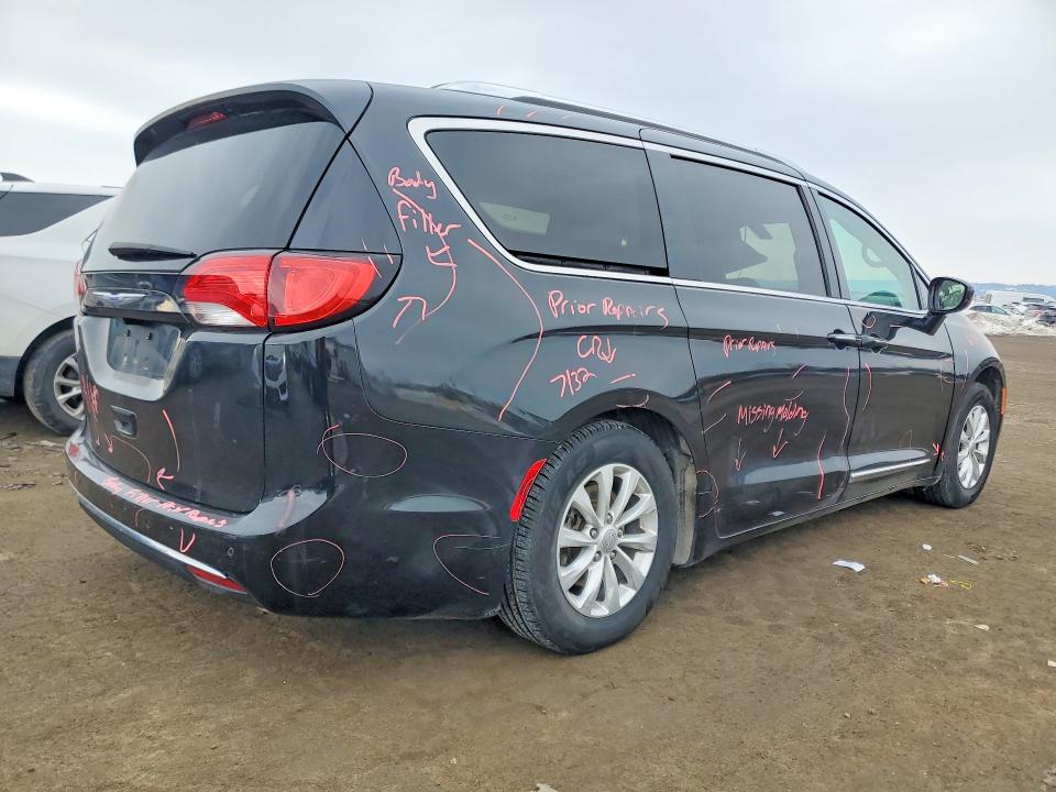 Продажа на аукционе авто 2018 Chrysler Pacifica, vin: 2C4RC1BG6JR214321, номер лота: 76961065