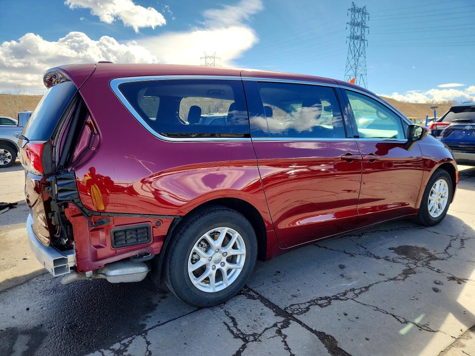 77687745 :رقم المزاد ، 2C4RC1DG9HR515687 vin ، 2017 Chrysler Pacifica مزاد بيع