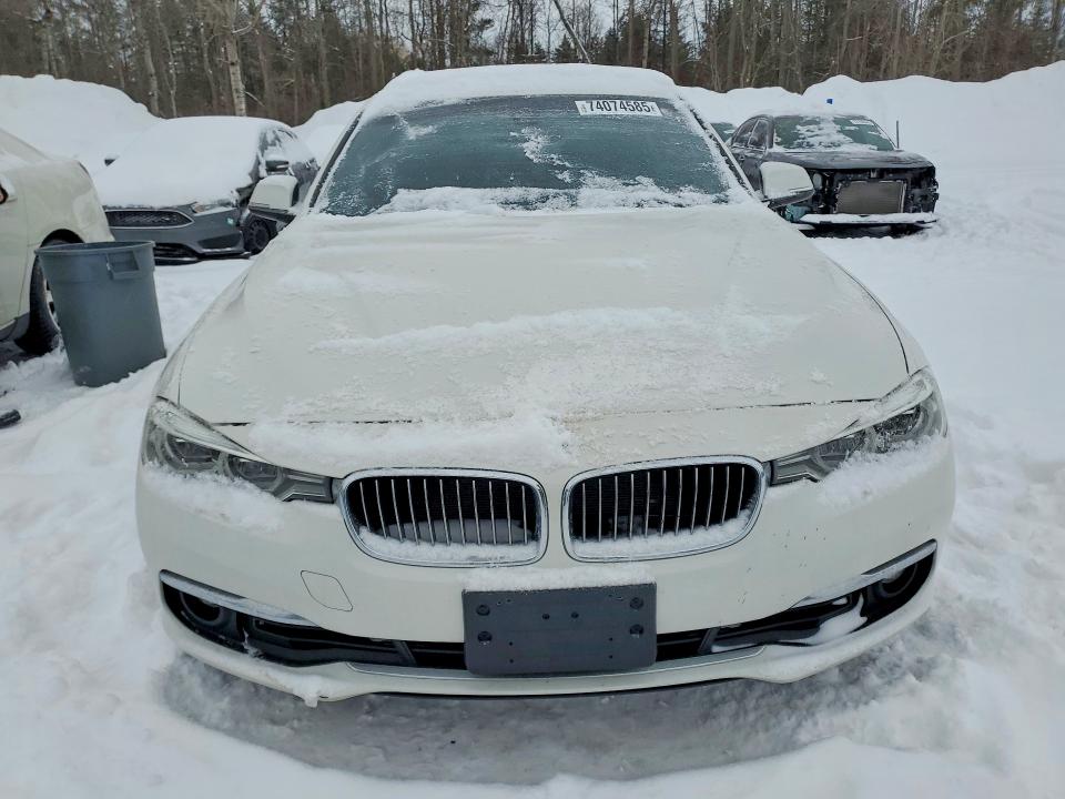 74074585 :رقم المزاد ، WBA8D9C59HA003808 vin ، 2017 Bmw 330 مزاد بيع