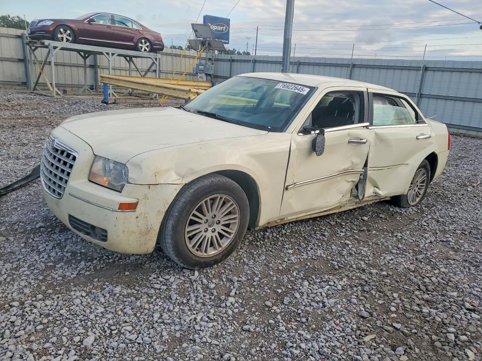 Продажа на аукционе авто 2010 Chrysler 300, vin: 2C3CA4CD6AH330601, номер лота: 76922645