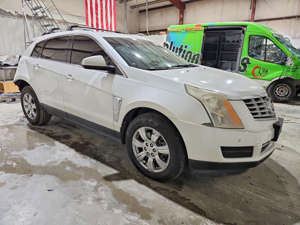 78185075 :رقم المزاد ، 3GYFNBE33FS595688 vin ، 2015 Cadillac Srx مزاد بيع