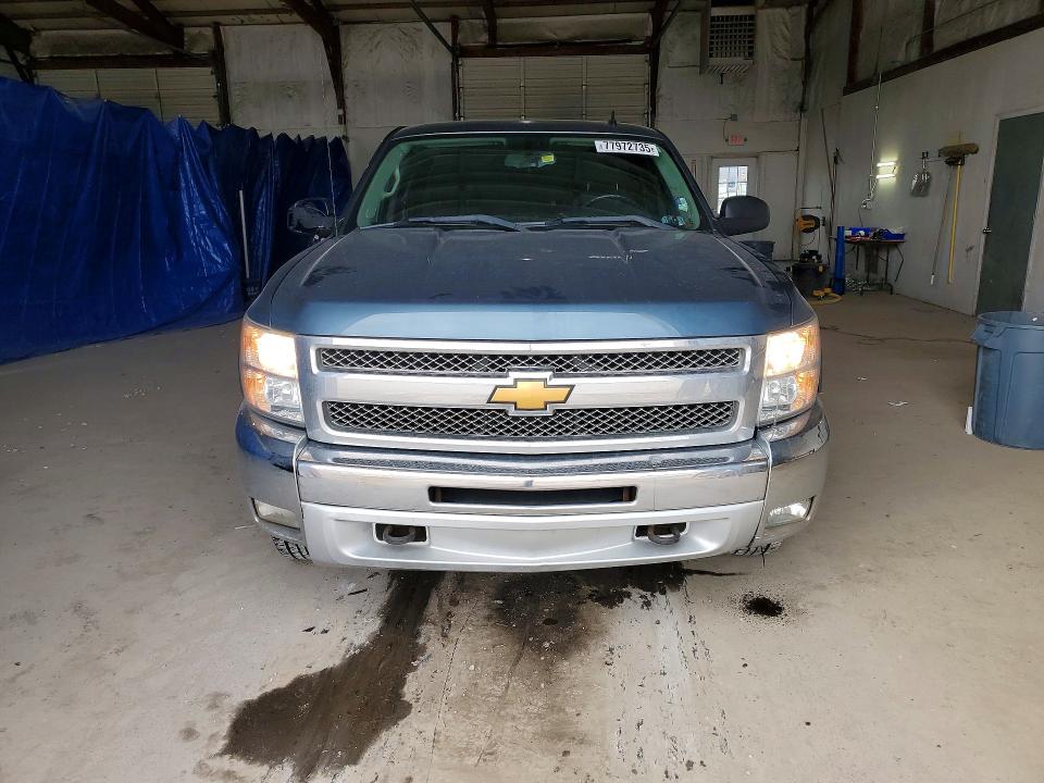 Продажа на аукционе авто 2013 Chevrolet Silverado, vin: 1GCRKSE7XDZ380095, номер лота: 77972735