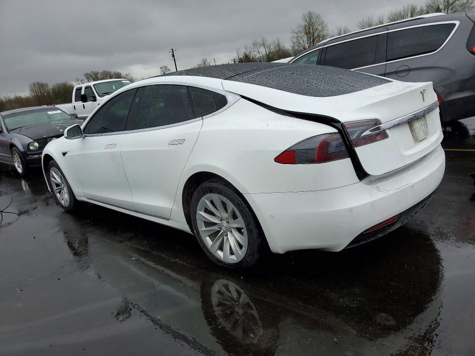 Продаж на аукціоні авто 2018 Tesla Model S, vin: 5YJSA1E22JF269724, номер лоту: 76792605