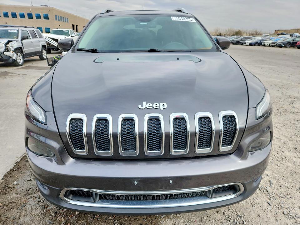 75640285 :رقم المزاد ، 1C4PJMDB4HW622978 vin ، 2017 Jeep Cherokee مزاد بيع