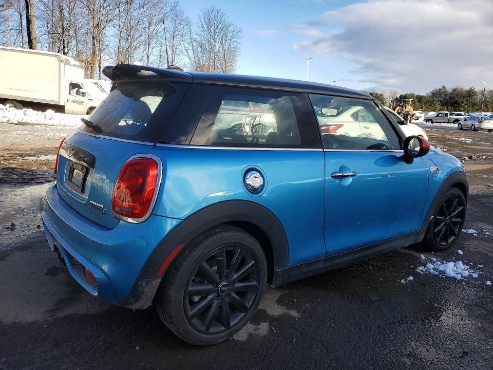 Продаж на аукціоні авто 2018 Mini Cooper, vin: WMWXP7C58J2A47017, номер лоту: 78676095