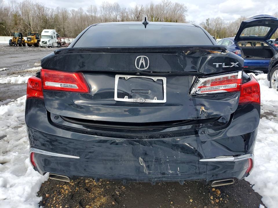 76216835 :رقم المزاد ، 19UUB2F76JA003722 vin ، 2018 Acura Tlx مزاد بيع