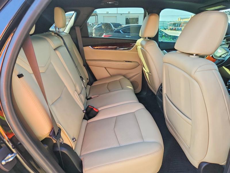 75704325 :رقم المزاد ، 1GYKNCRS9KZ107668 vin ، 2019 Cadillac Xt5 مزاد بيع