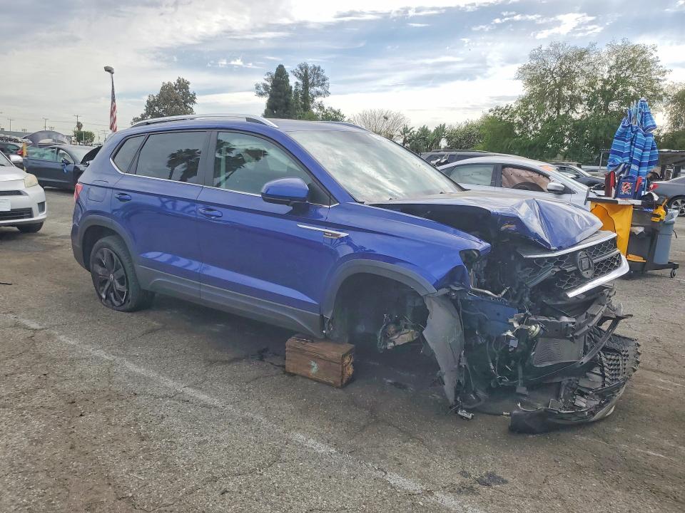 Продаж на аукціоні авто 2022 Volkswagen Taos, vin: 3VVLX7B2XNM085029, номер лоту: 75815075