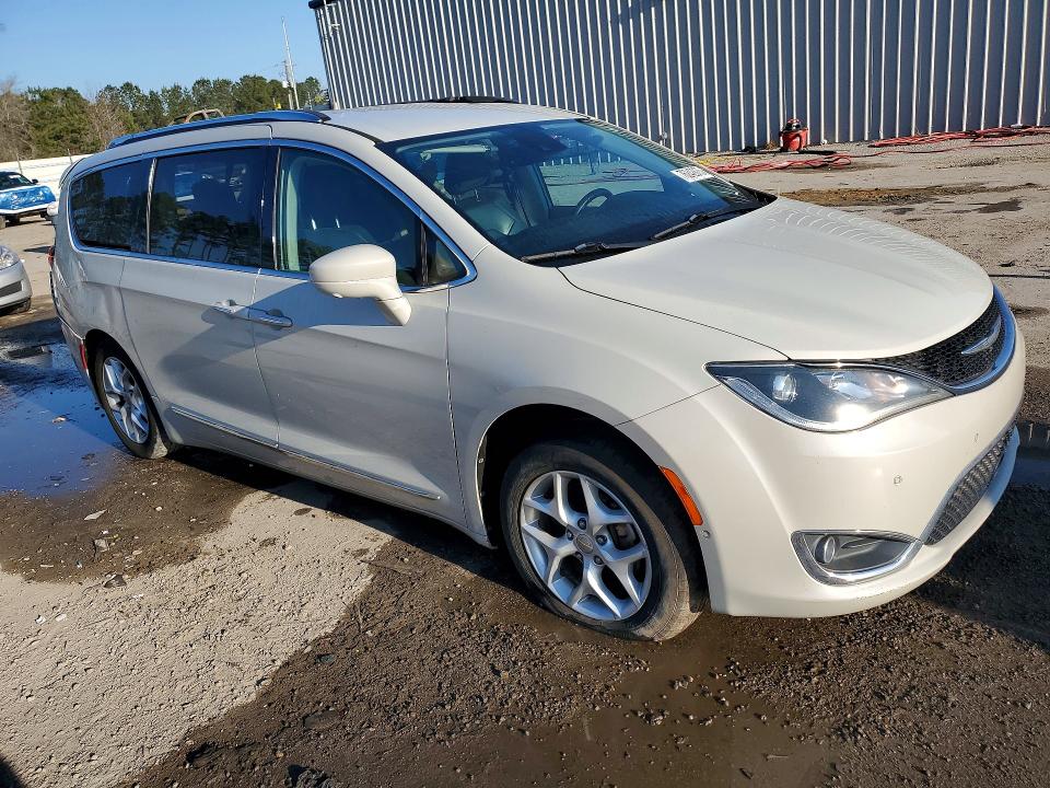 2017 Chrysler Pacifica მანქანა იყიდება აუქციონზე, vin: 2C4RC1EG4HR796859, აუქციონის ნომერი: 76242875