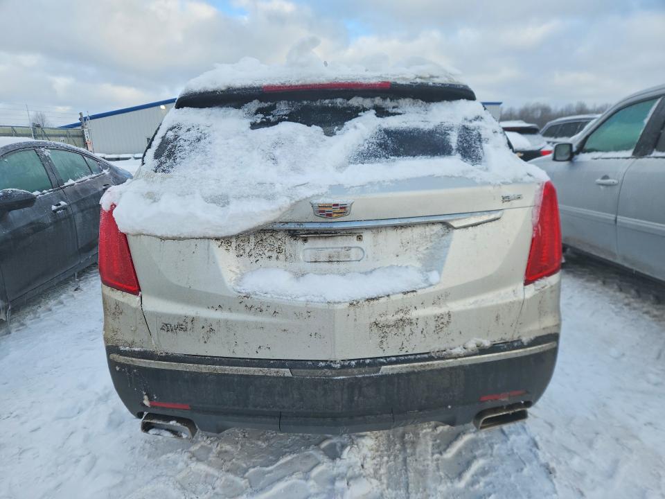 75465765 :رقم المزاد ، 1GYKNDRS9JZ185582 vin ، 2018 Cadillac Xt5 مزاد بيع