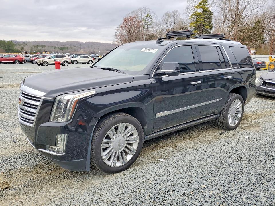 Продажа на аукционе авто 2017 Cadillac Escalade, vin: 1GYS4DKJ5HR227986, номер лота: 77839625