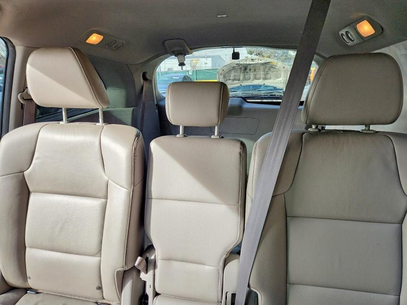 77140235 :رقم المزاد ، 5FNRL5H61GB169010 vin ، 2016 Honda Odyssey مزاد بيع
