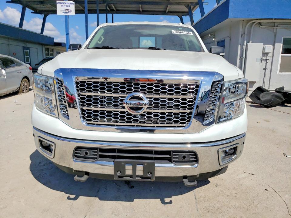78404705 :رقم المزاد ، 1N6AA1F21HN552134 vin ، 2017 Nissan Titan Xd مزاد بيع