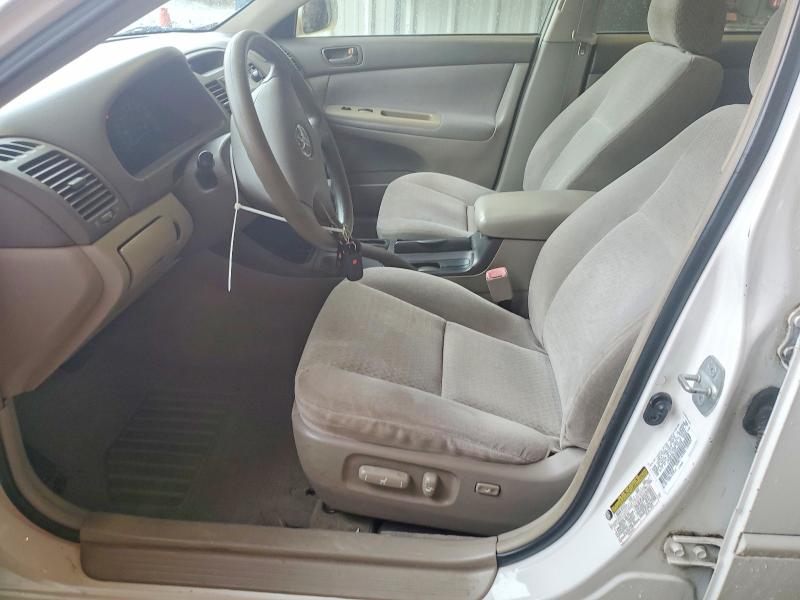 78858335 :رقم المزاد ، 4T1BF32K34U062400 vin ، 2004 Toyota Camry مزاد بيع
