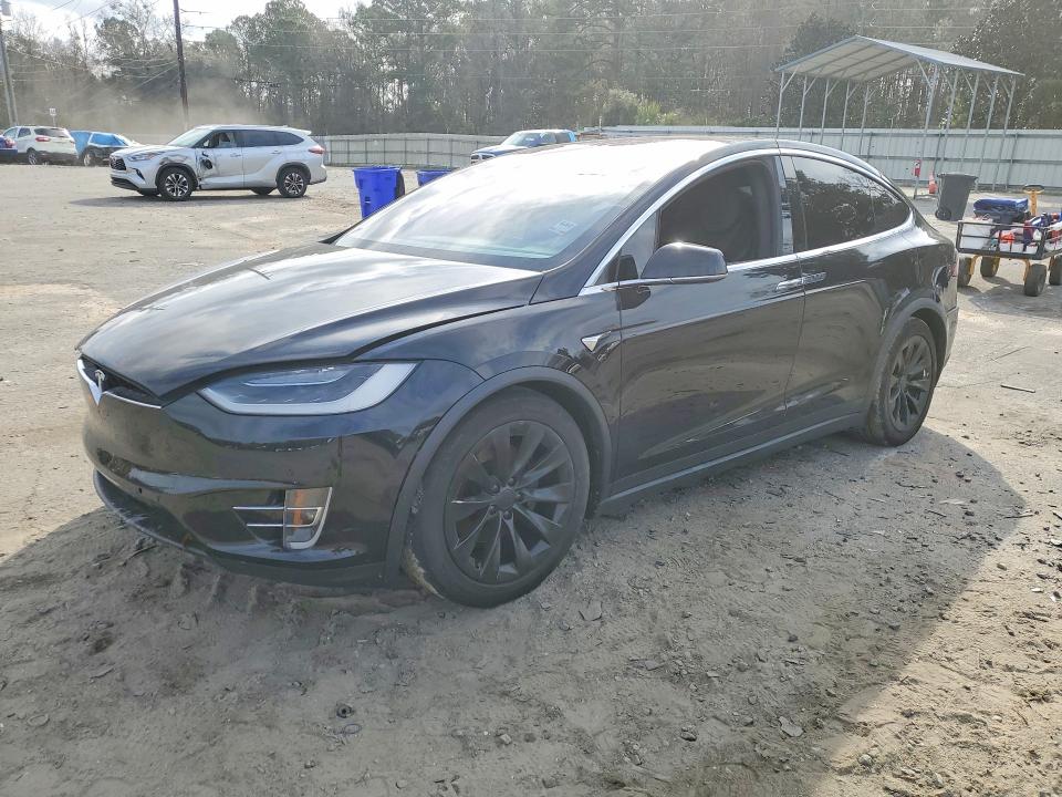 Auction sale of the 2018 Tesla Model X, vin: 5YJXCBE20JF110593, lot number: 76666225