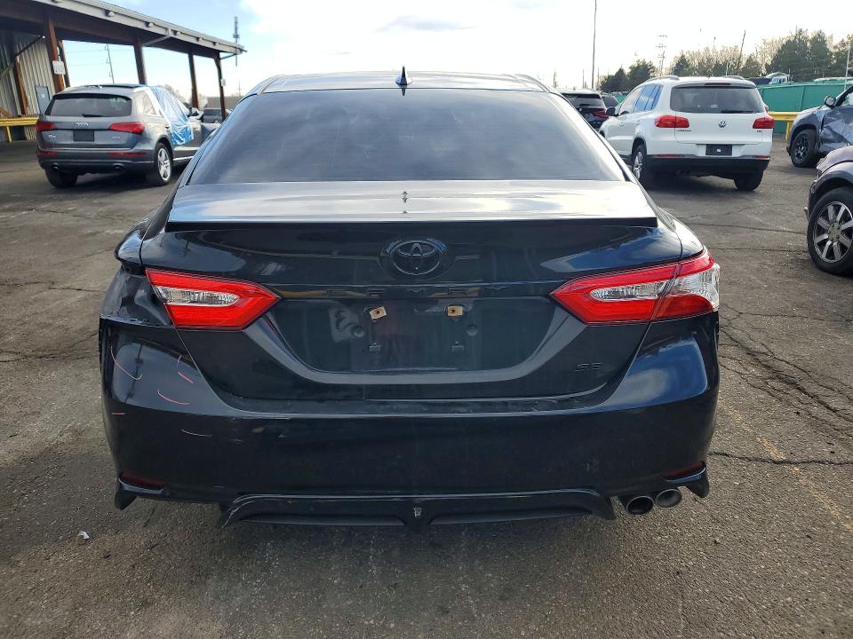 78154345 :رقم المزاد ، 4T1G11AK8LU323576 vin ، 2020 Toyota Camry مزاد بيع