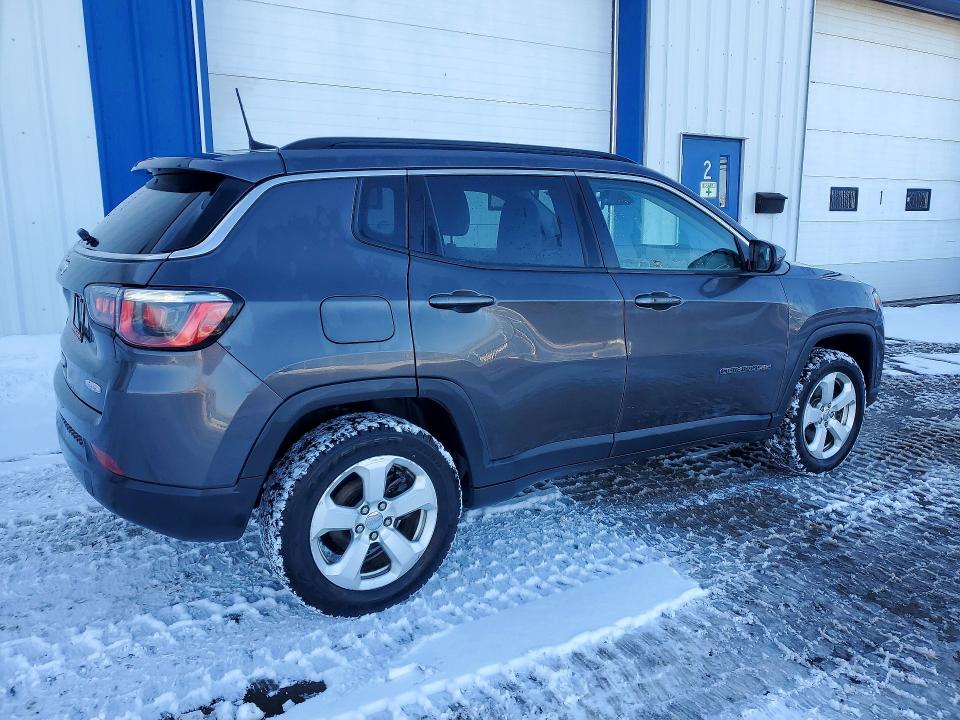 2018 Jeep Compass მანქანა იყიდება აუქციონზე, vin: 3C4NJDBB7JT111884, აუქციონის ნომერი: 77126615