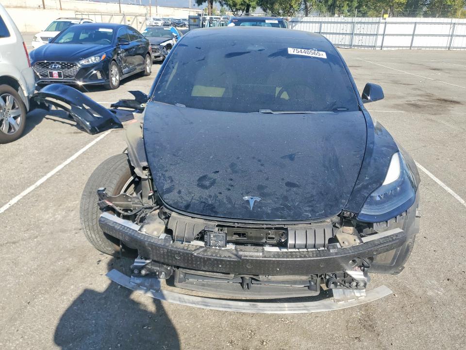 75440565 :رقم المزاد ، 5YJ3E1EA4MF921845 vin ، 2021 Tesla Model 3 مزاد بيع