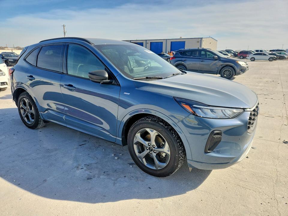 2023 Ford Escape მანქანა იყიდება აუქციონზე, vin: 1FMCU0MN8PUA23225, აუქციონის ნომერი: 78468265