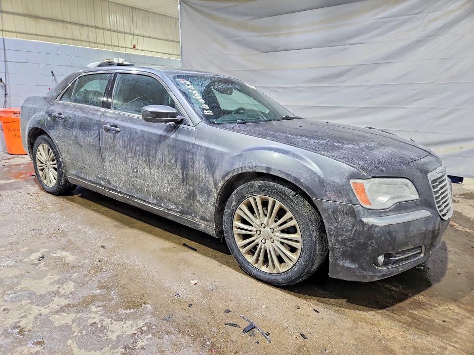 Продажа на аукционе авто 2014 Chrysler 300, vin: 2C3CCARG4EH157743, номер лота: 75075465