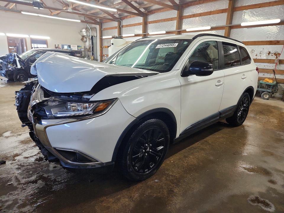 Продаж на аукціоні авто 2018 Mitsubishi Outlander, vin: JA4AD3A3XJZ060605, номер лоту: 77244095