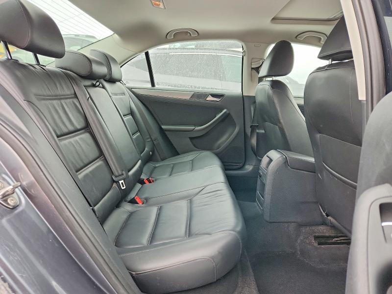 78129425 :رقم المزاد ، 3VWLA7AJ3FM240902 vin ، 2015 Volkswagen Jetta مزاد بيع