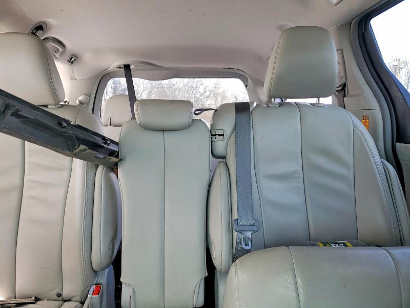 78994375 :رقم المزاد ، 5TDYK3DC1ES407512 vin ، 2014 Toyota Sienna مزاد بيع