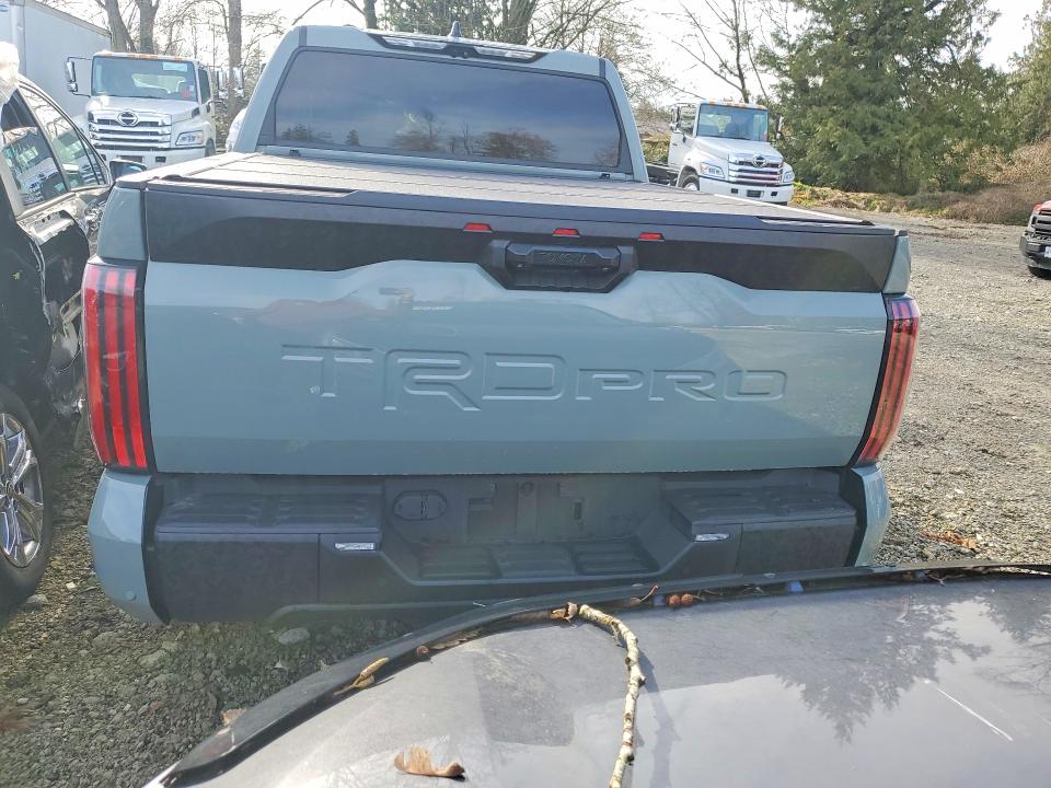 Продажа на аукционе авто 2022 Toyota Tundra Cre, vin: 5TFPC5DB3NX002905, номер лота: 74300445