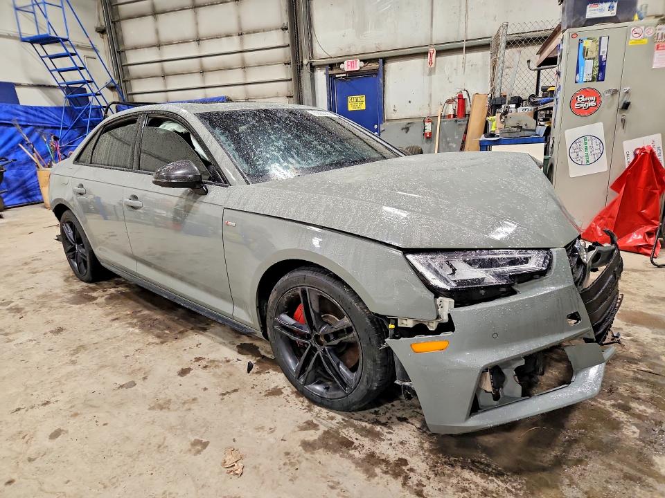 2018 Audi A4 მანქანა იყიდება აუქციონზე, vin: WAUFNAF43JA141035, აუქციონის ნომერი: 75890335